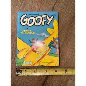 Walt Disney's Goofy in Giant Trouble Big Little Book Vintage Comic‎ Book